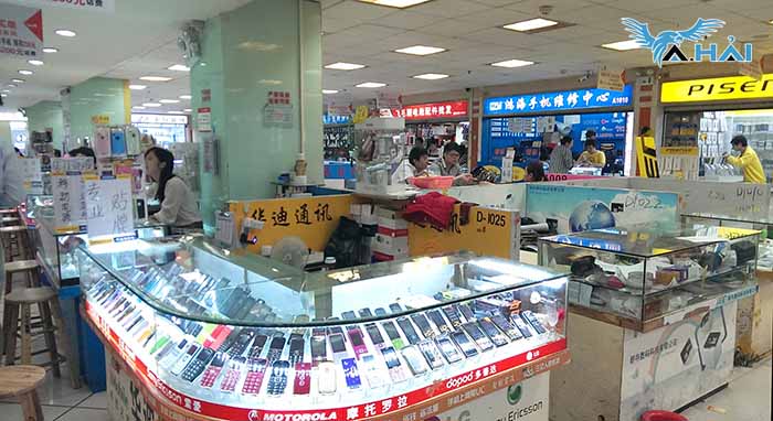 2 xưởng phụ kiện điện thoại Trung Quốc nổi tiếng nhất thế giới